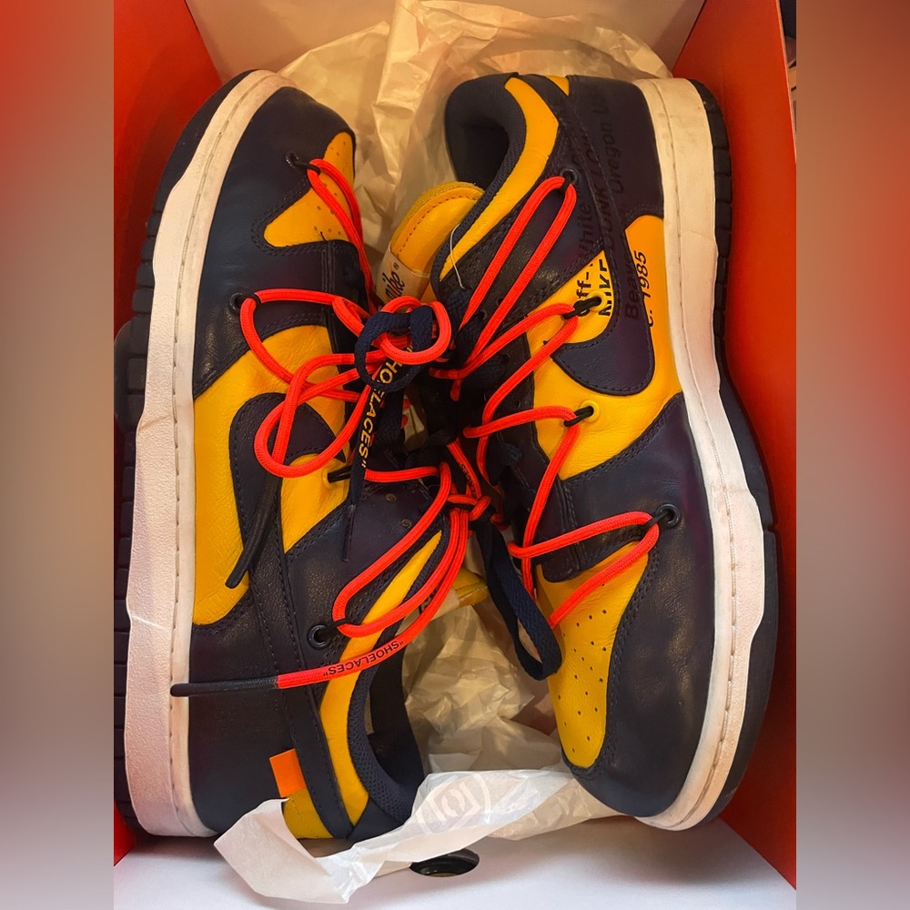 Off White Michigan Dunks - image 1